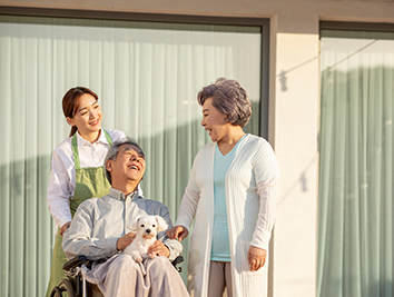 요양보호사이미지